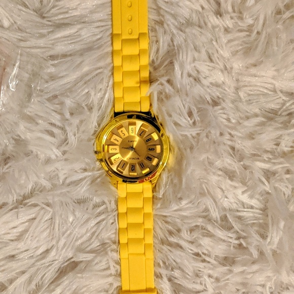 Colorful Women's Sport Jelly Wrist Watch Silicone - Picture 2 of 5